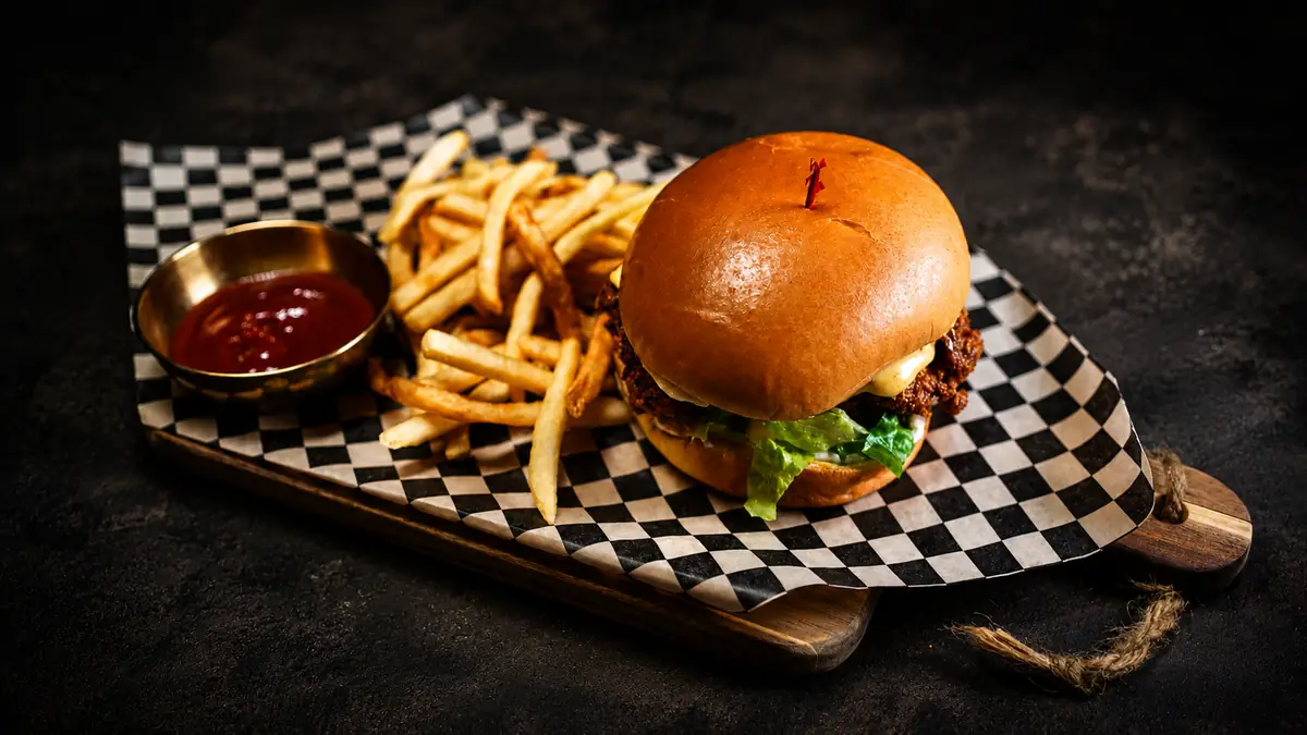 Chicken Zinger burger